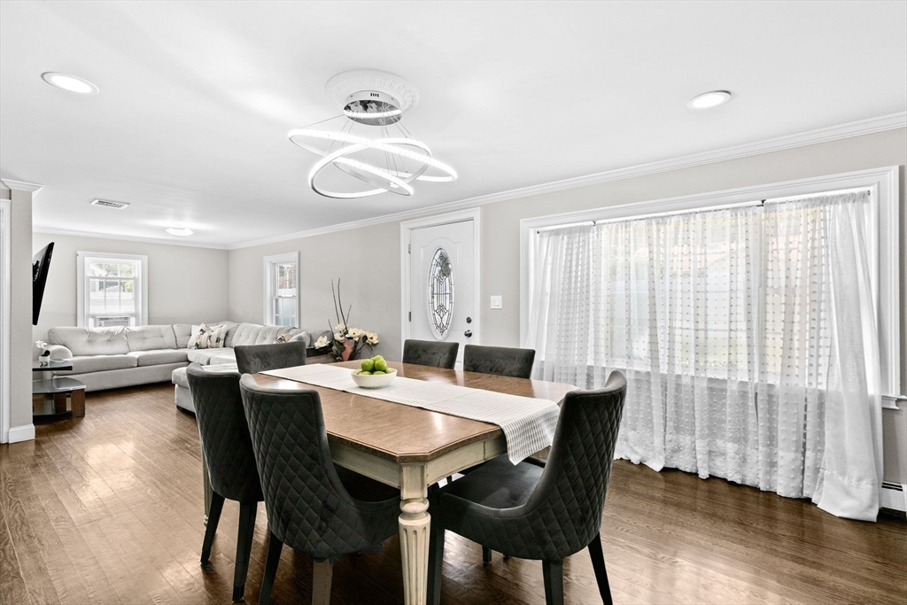property viewer photo 6
