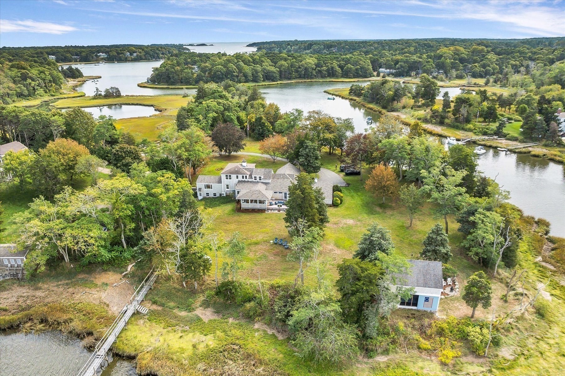 main property photo 11