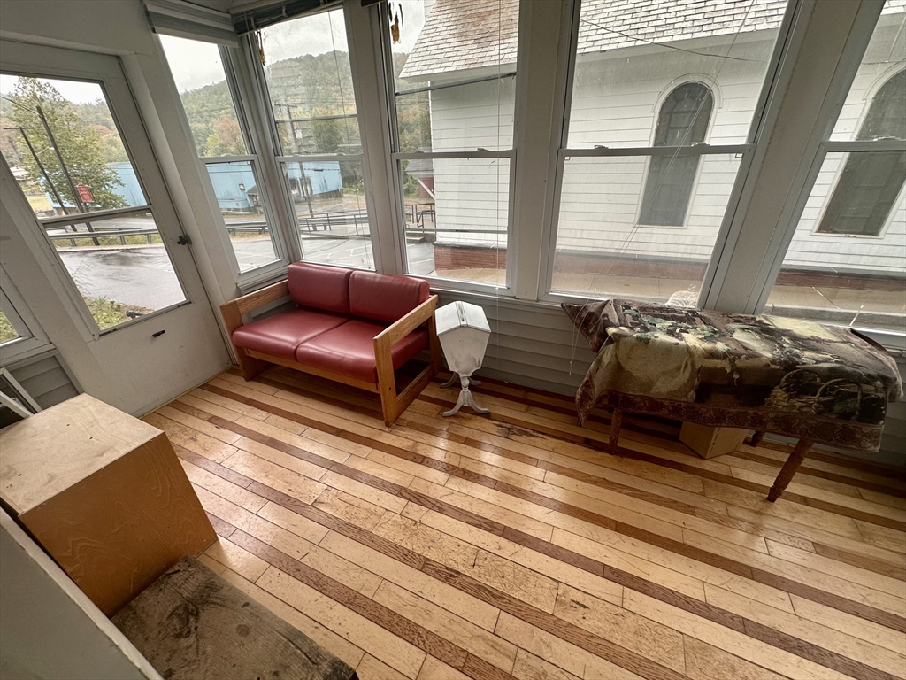 property viewer photo 13