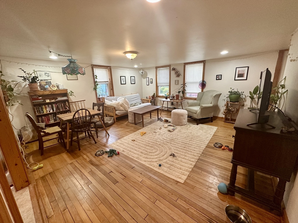 property viewer photo 16