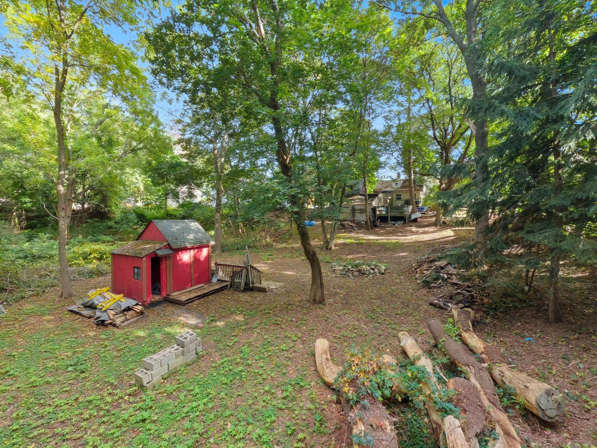 main property photo 18