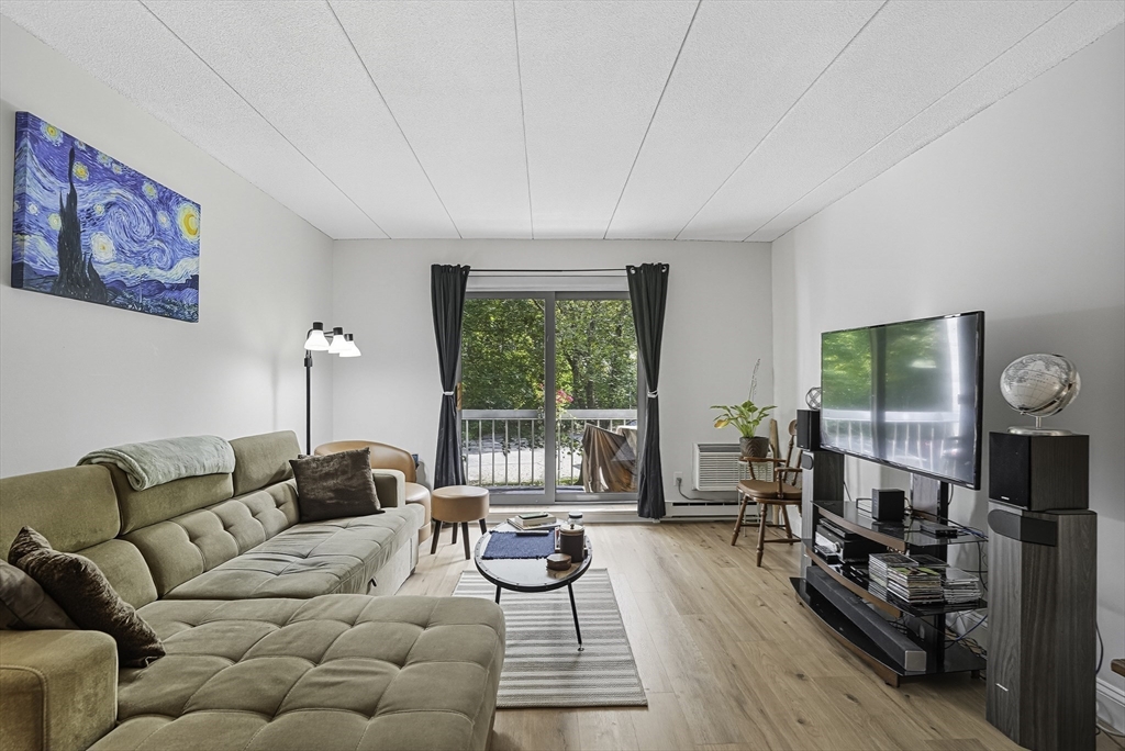 property viewer photo 1