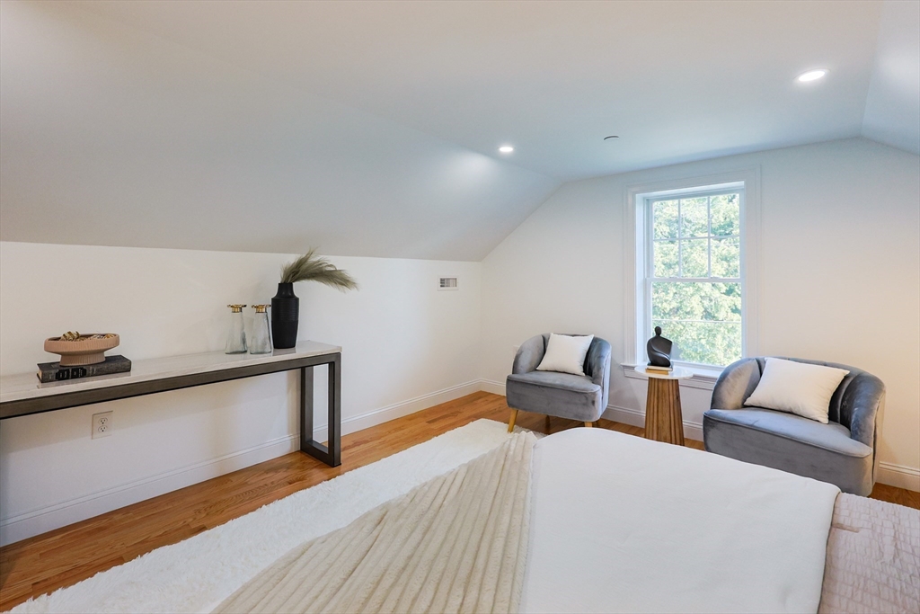 property viewer photo 23