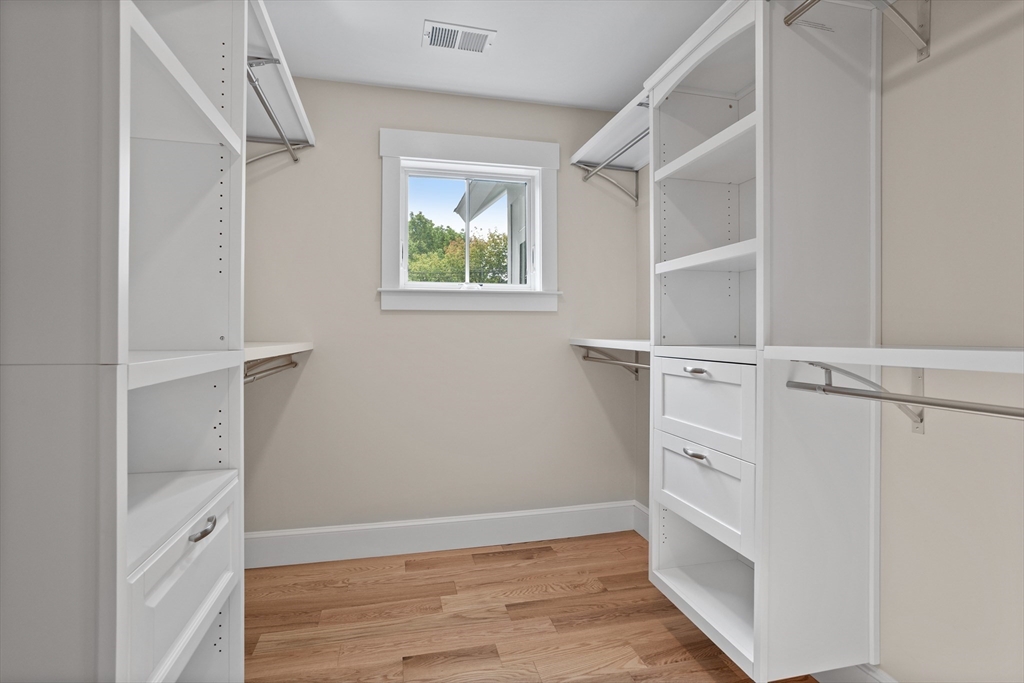 property viewer photo 23