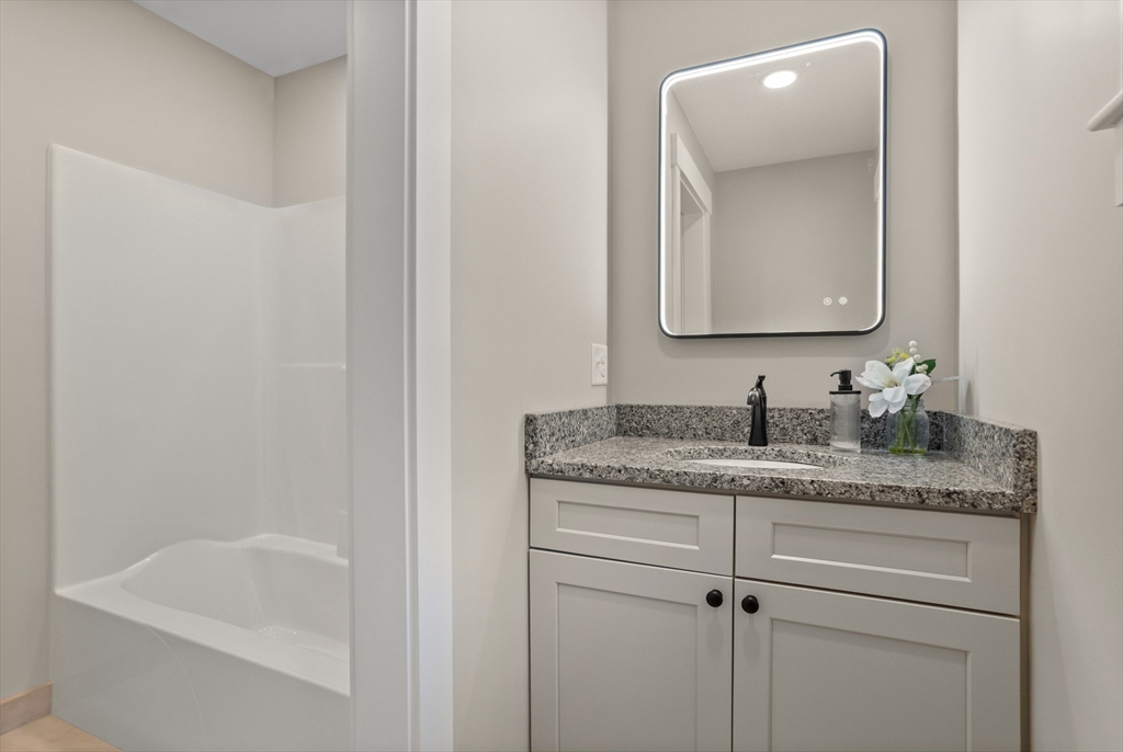 property viewer photo 27