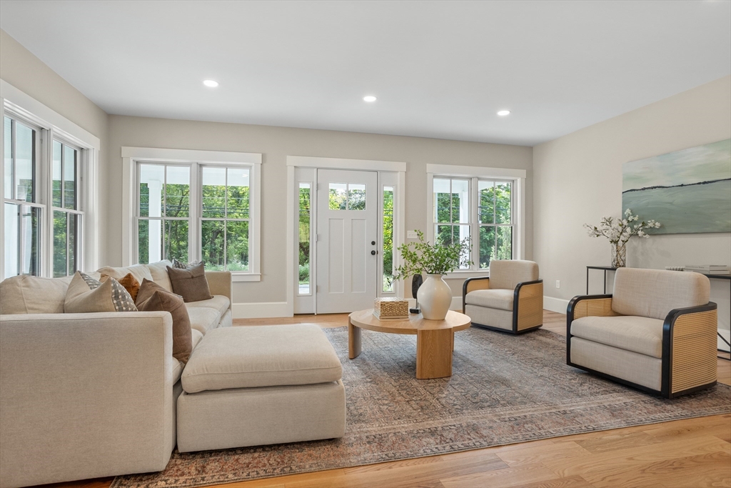 property viewer photo 4