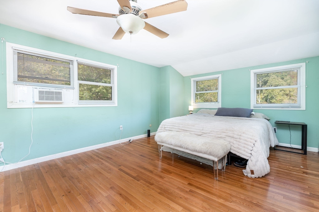 property viewer photo 16