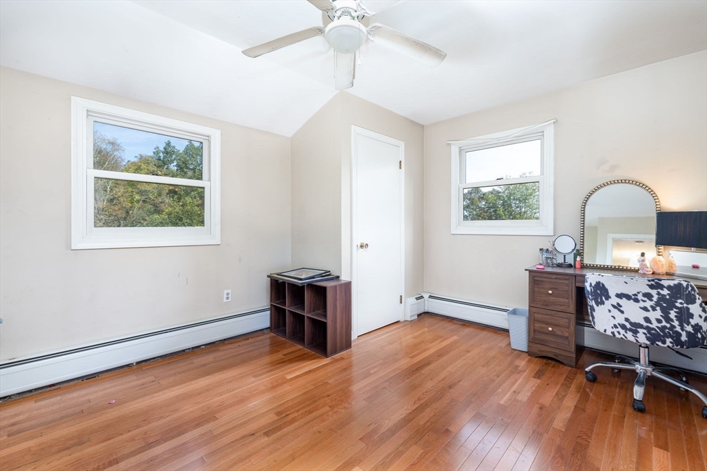 property viewer photo 18