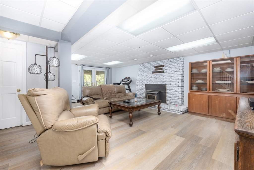 property viewer photo 20