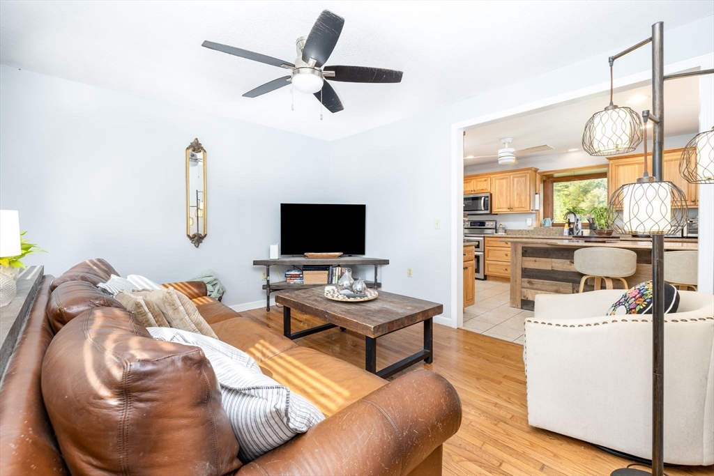 property viewer photo 6