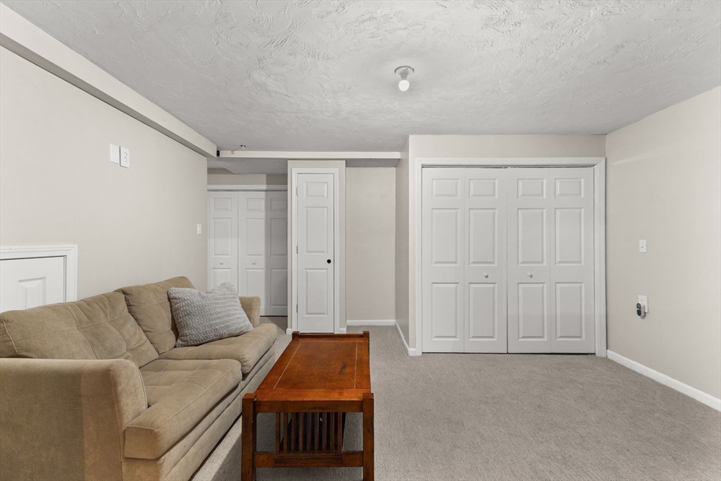 property viewer photo 24