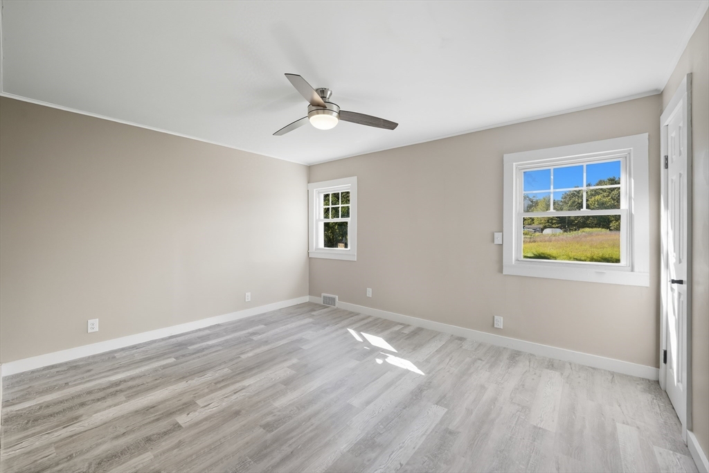 property viewer photo 10