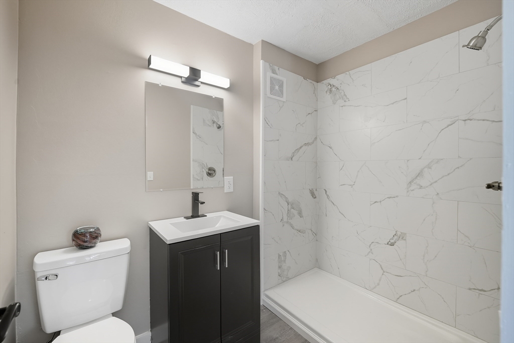 property viewer photo 11