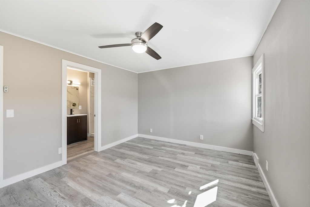 property viewer photo 12