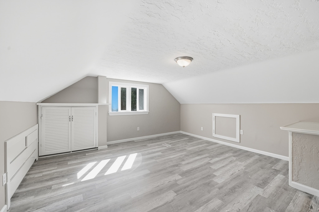 property viewer photo 20