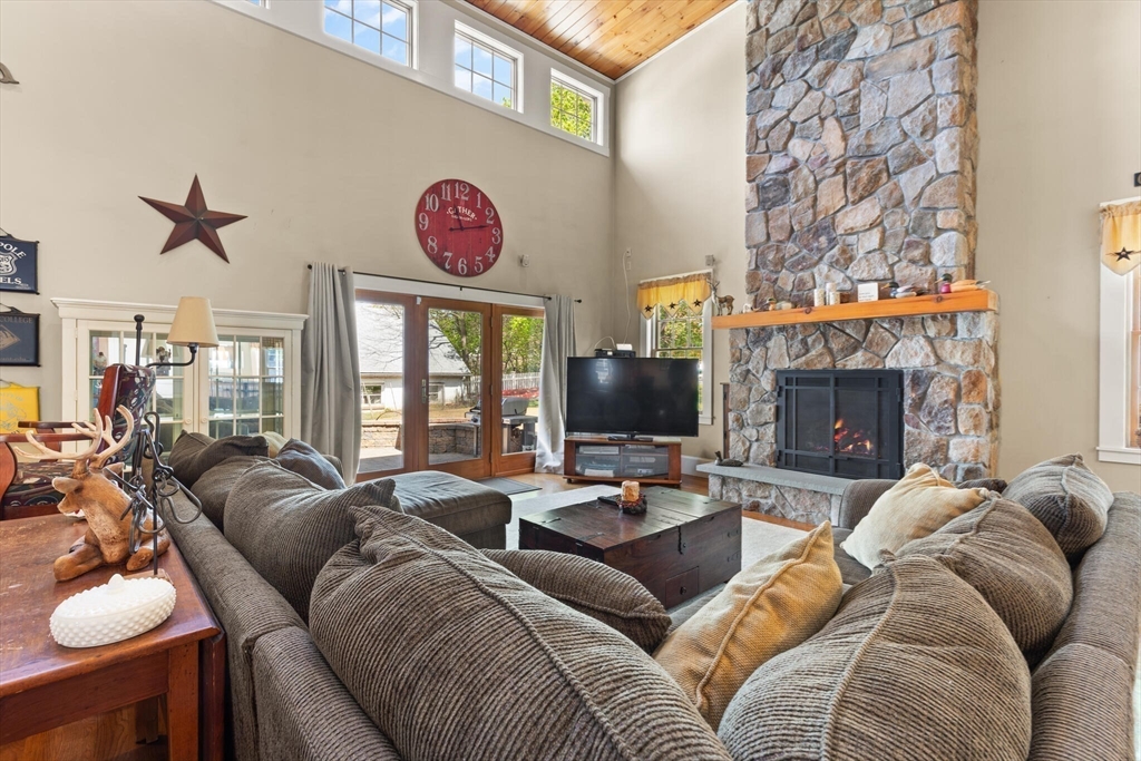 property viewer photo 12