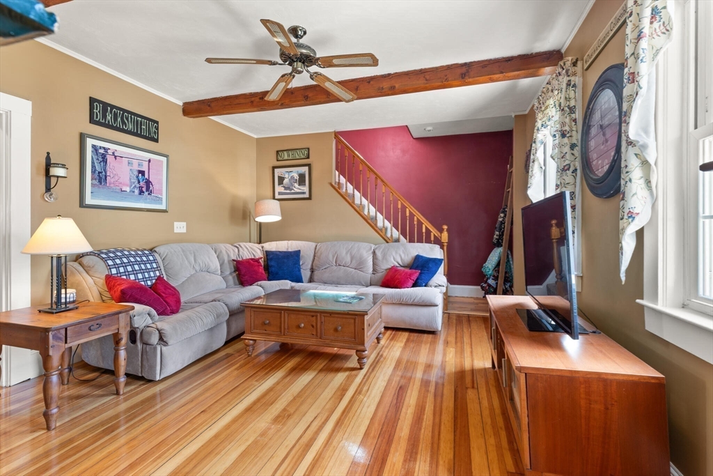property viewer photo 24