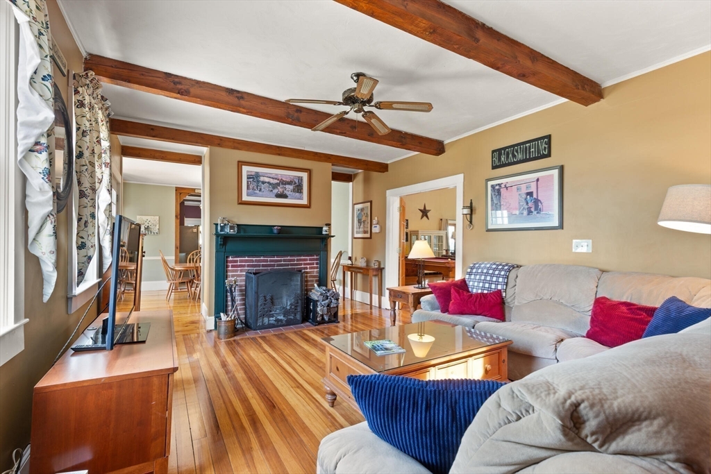property viewer photo 25