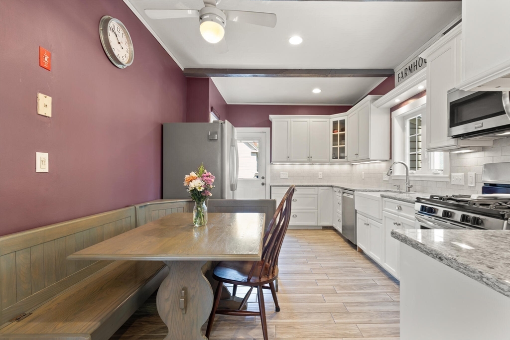 property viewer photo 7