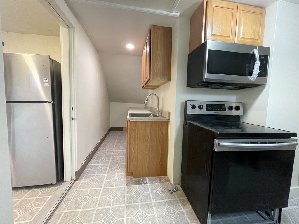 property viewer photo 3