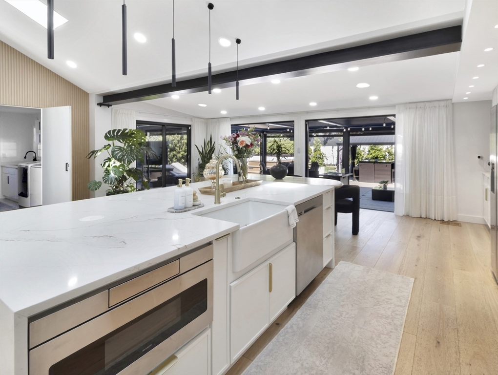 property viewer photo 17