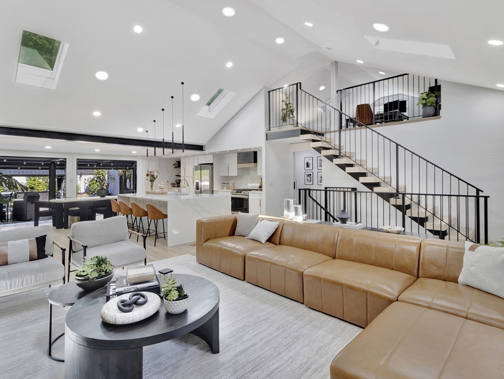 property viewer photo 20