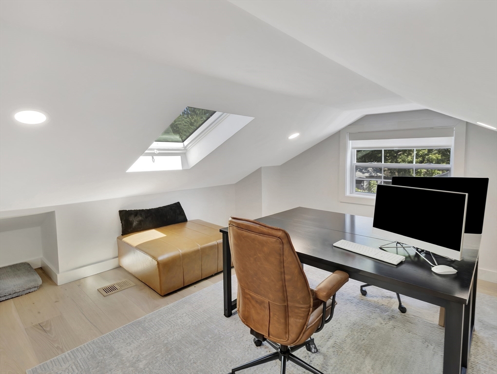 property viewer photo 23