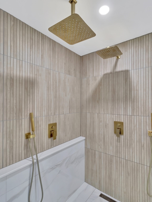 property viewer photo 31