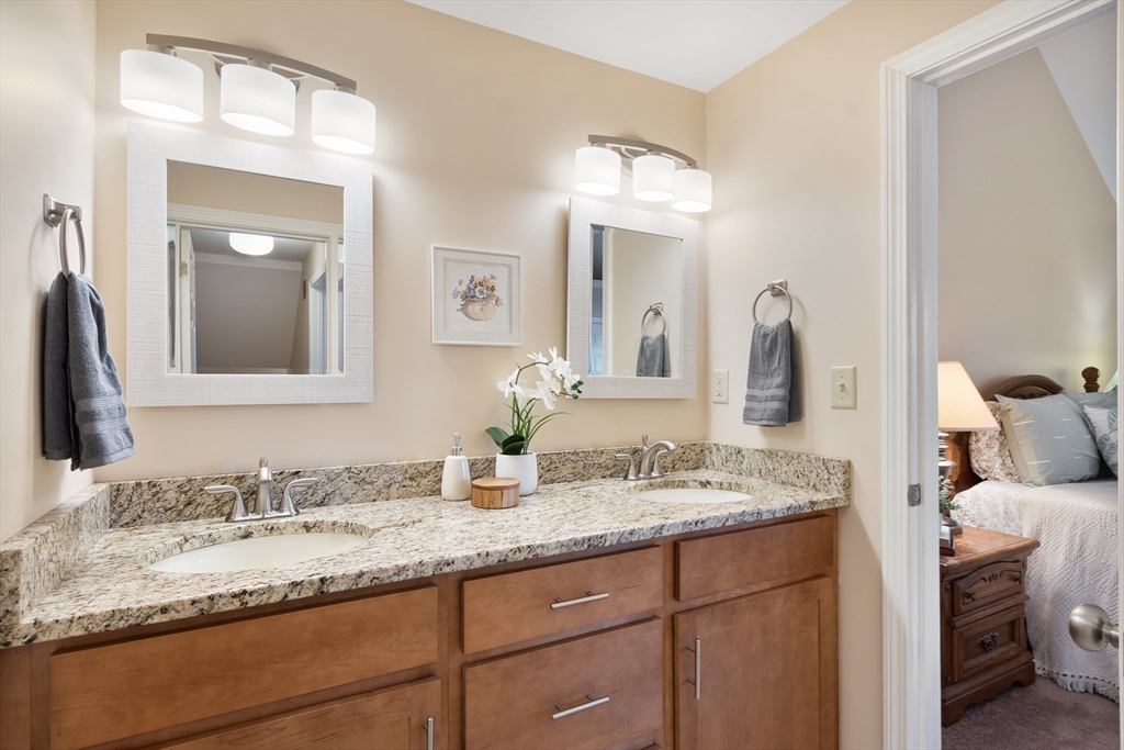 property viewer photo 20