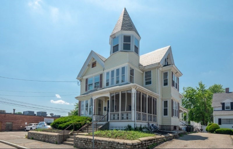 main property photo 16