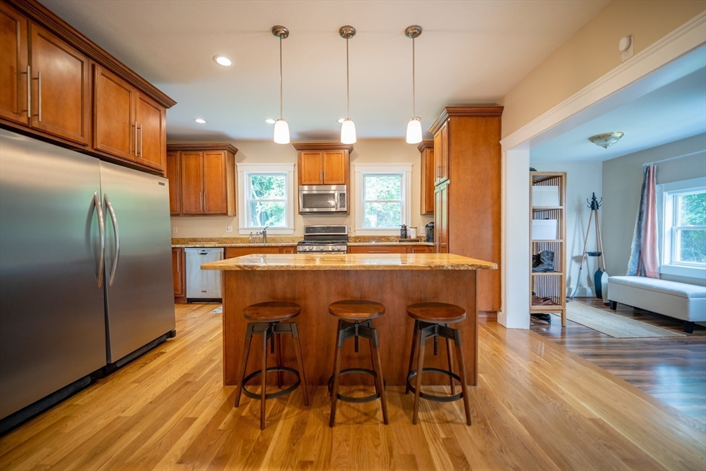 property viewer photo 7