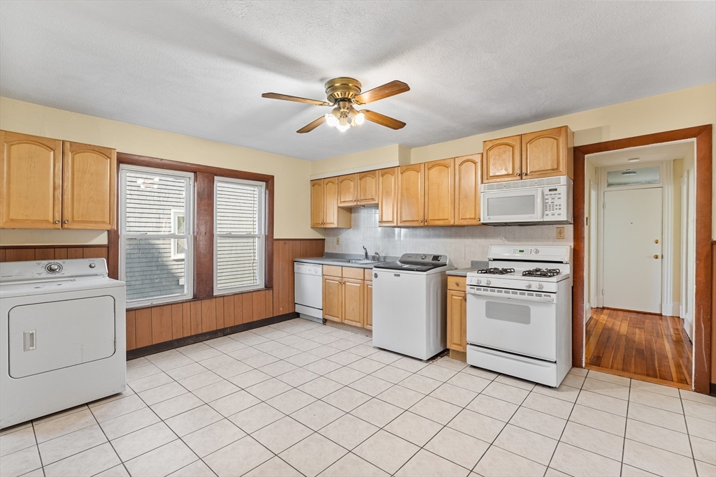 property viewer photo 6