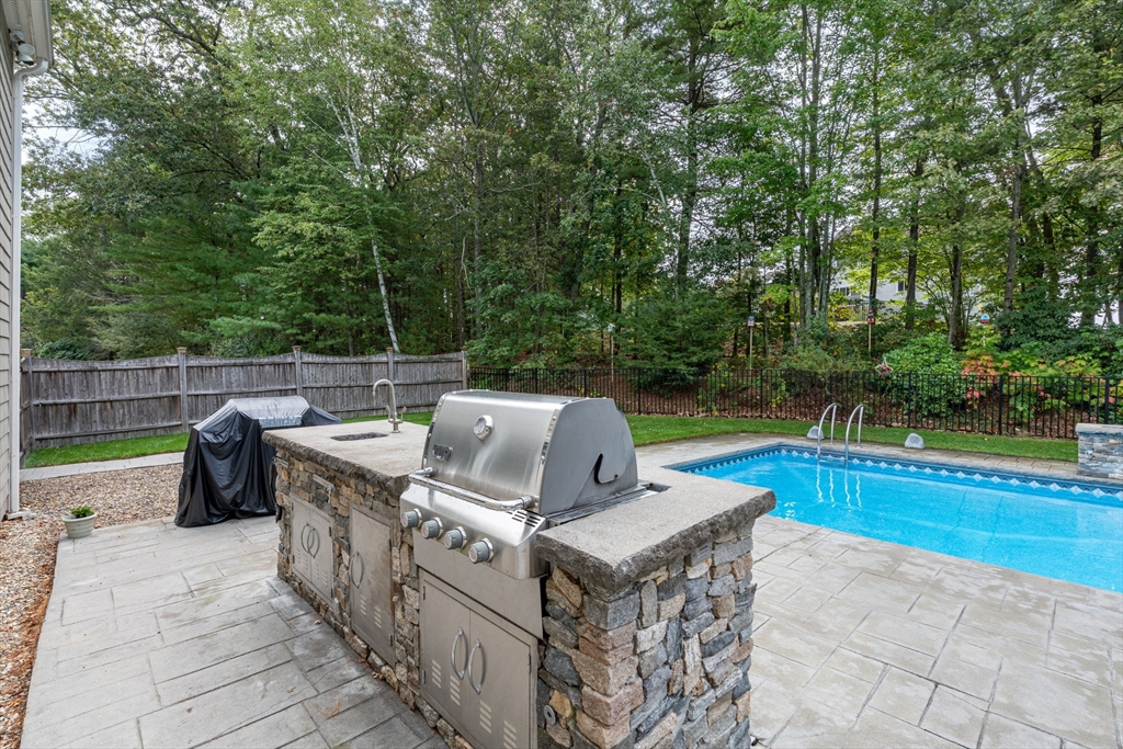 property viewer photo 4