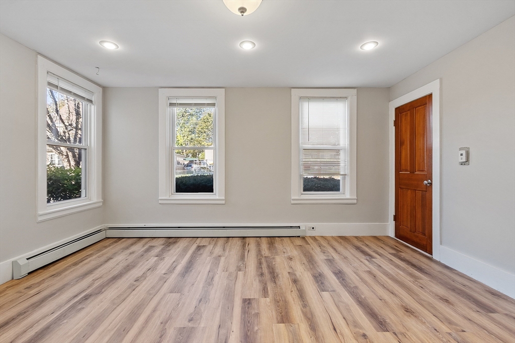 property viewer photo 11