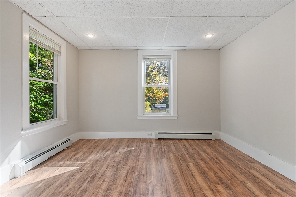 property viewer photo 12