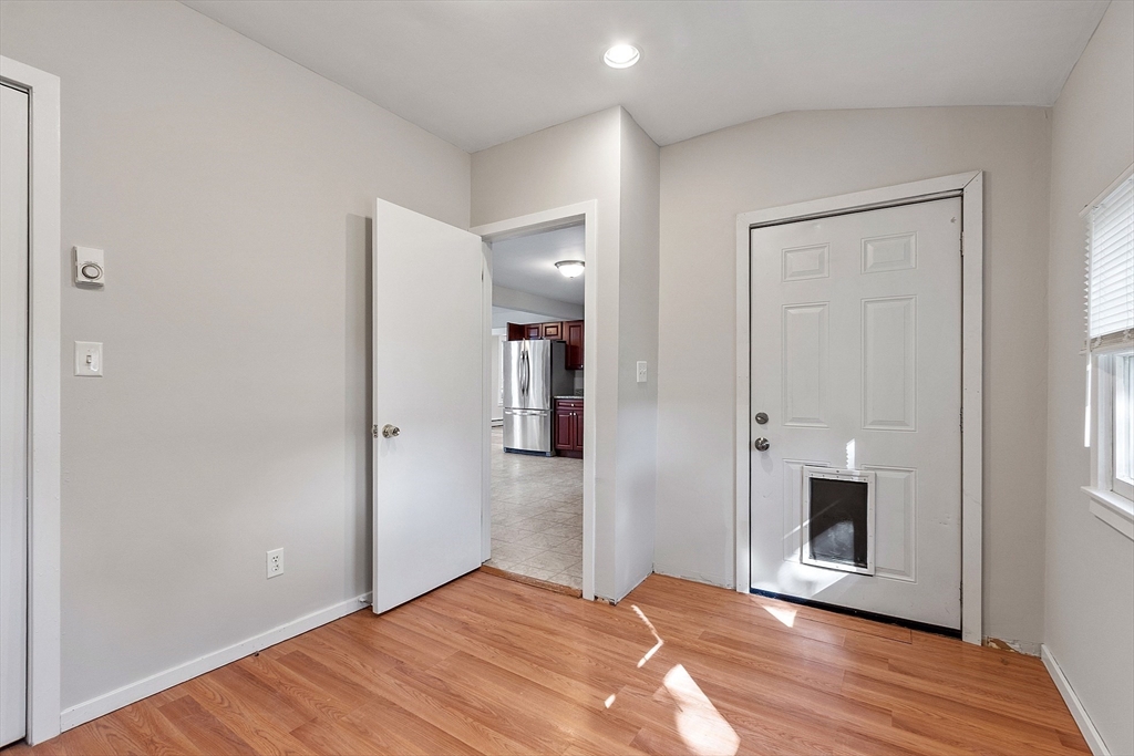 property viewer photo 15