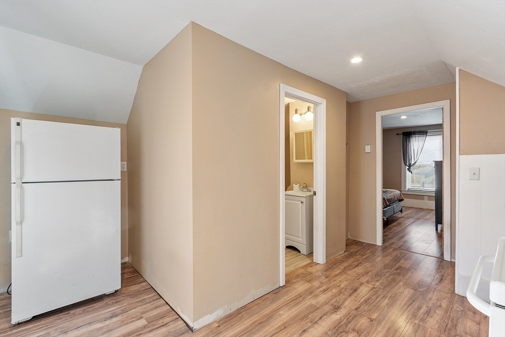 property viewer photo 30