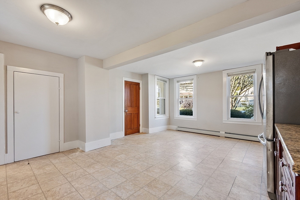 property viewer photo 7