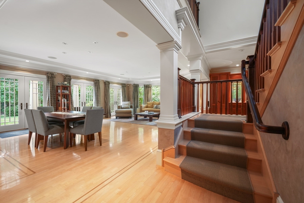 property viewer photo 16