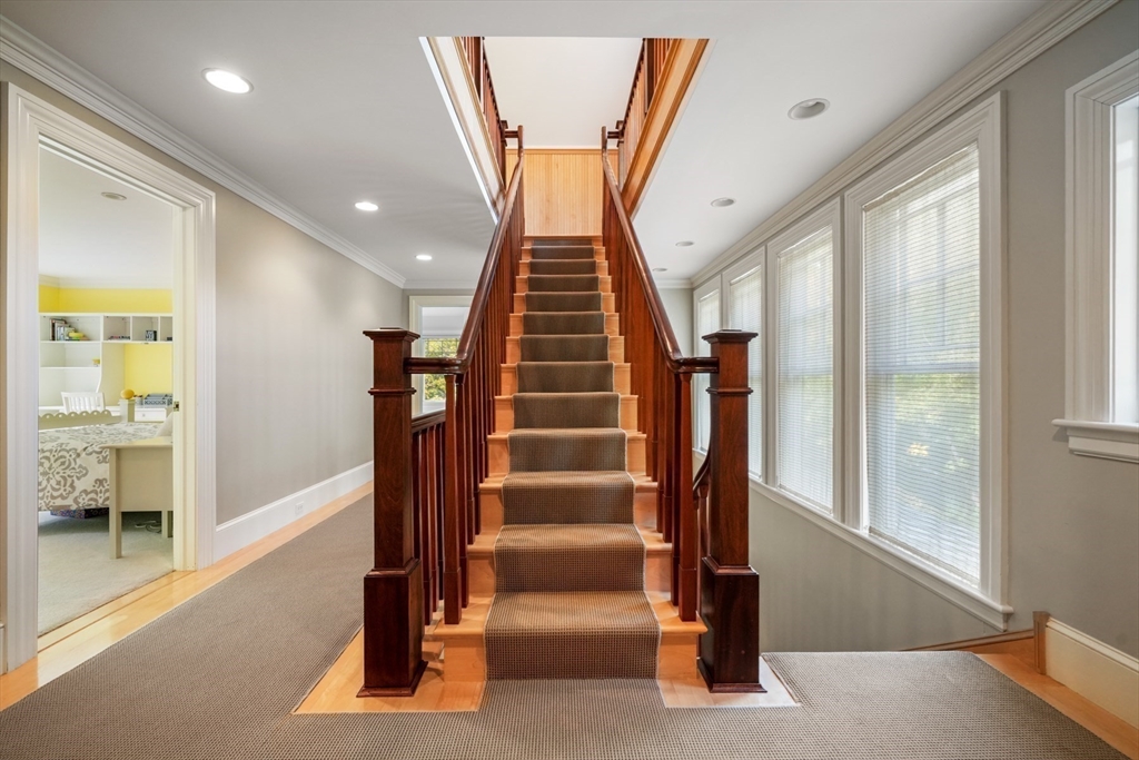 property viewer photo 18