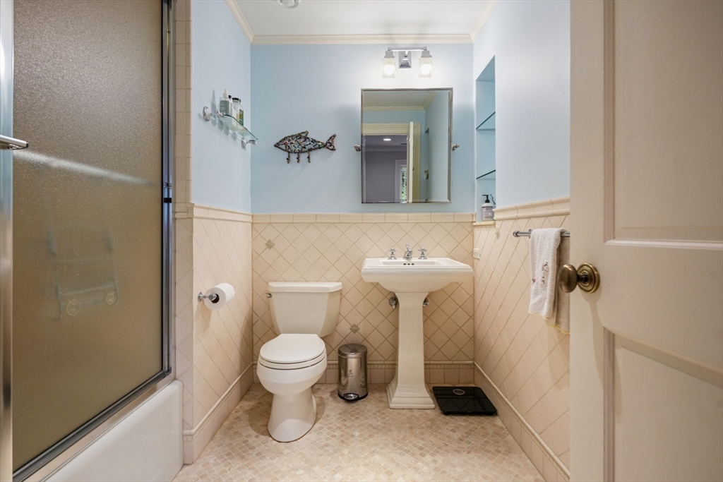 property viewer photo 23