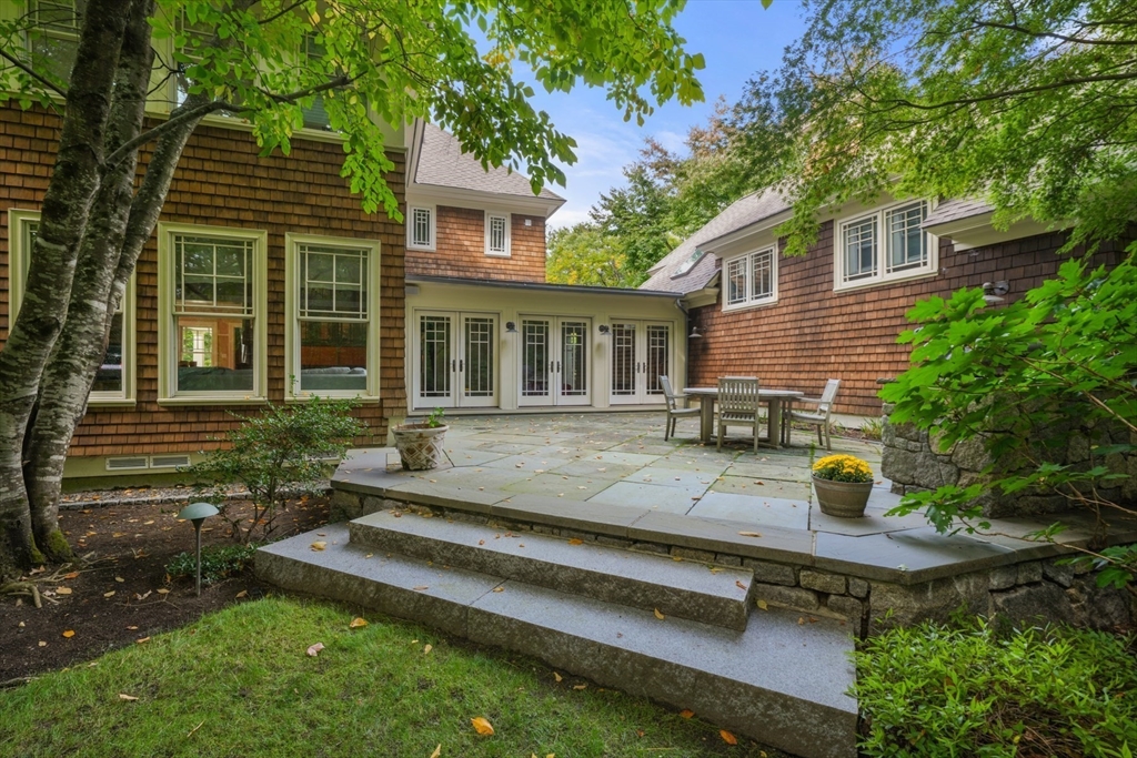 property viewer photo 3