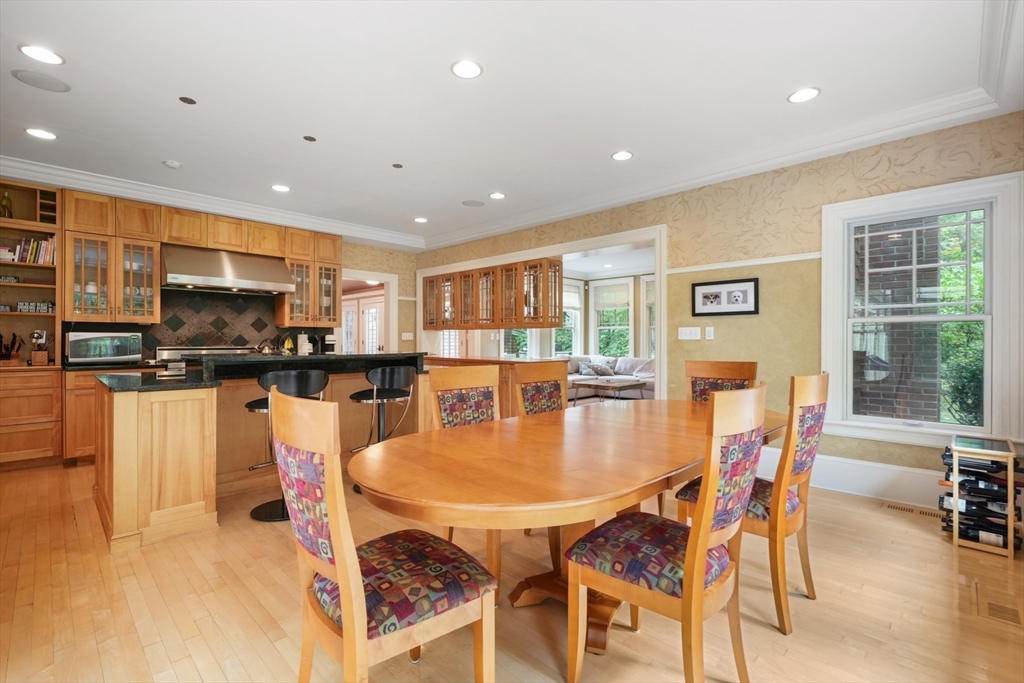 property viewer photo 7