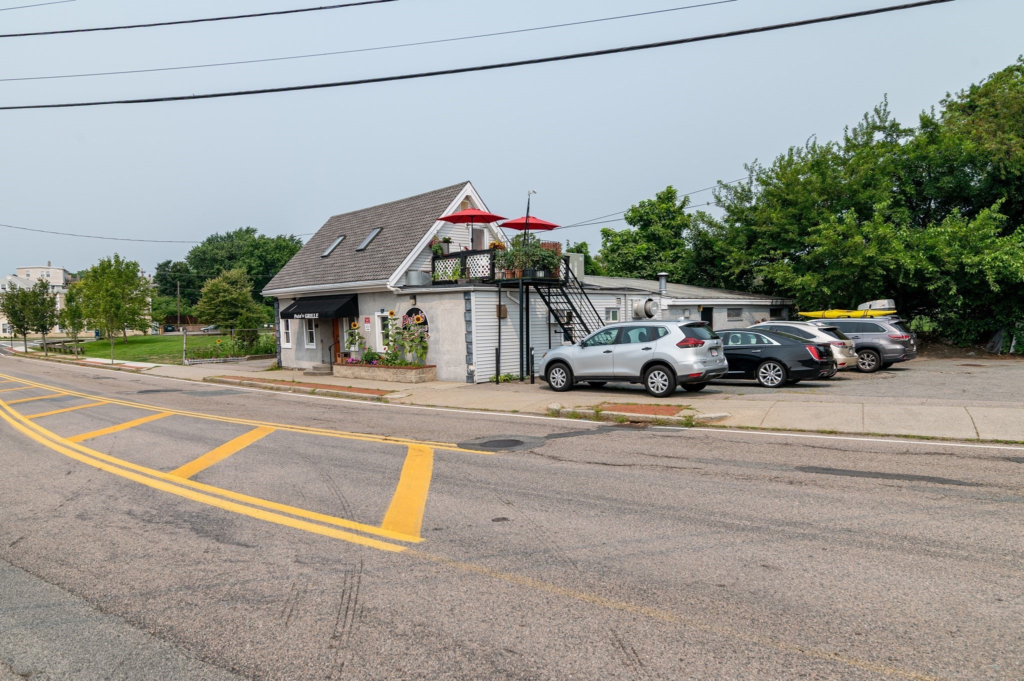 main property photo 28