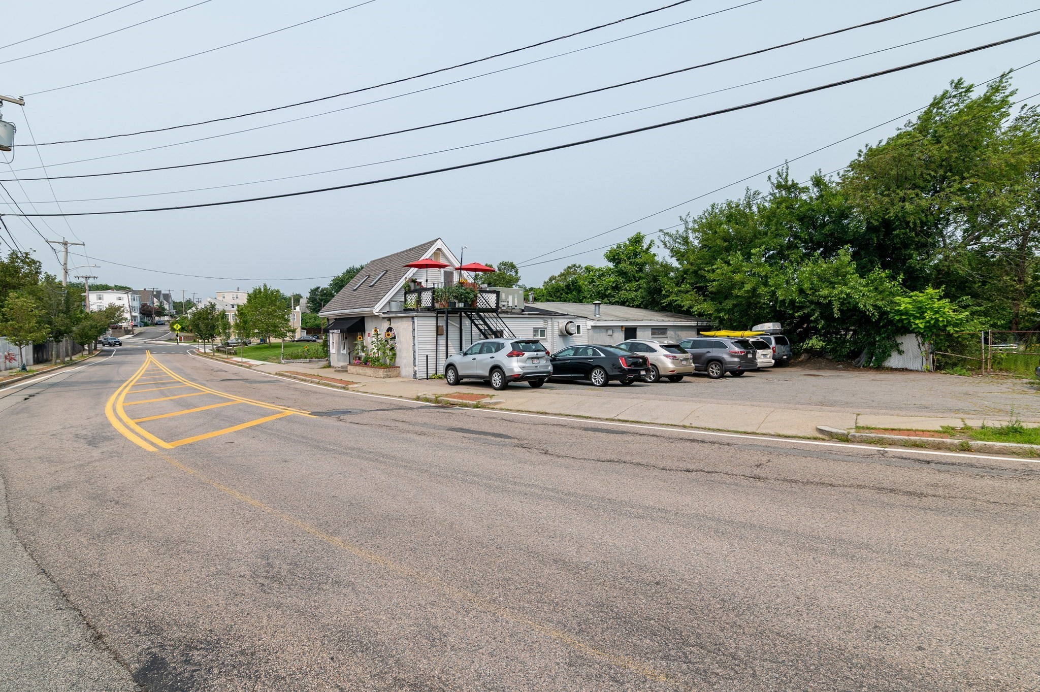 main property photo 29