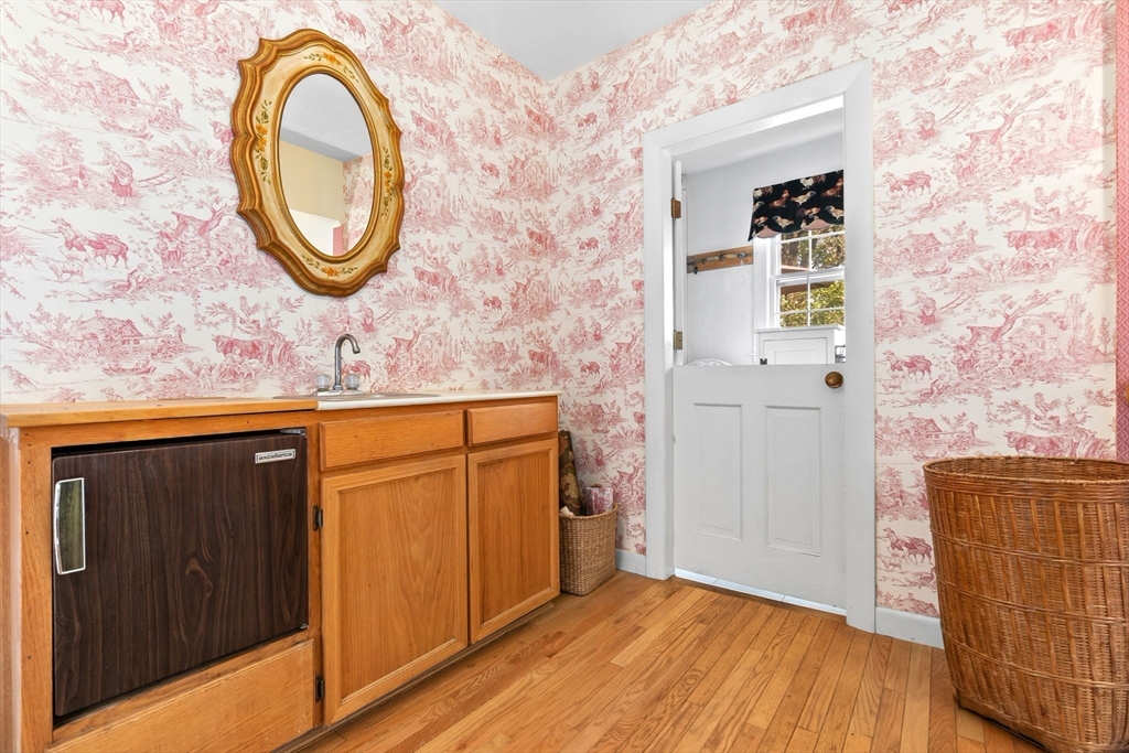 property viewer photo 18