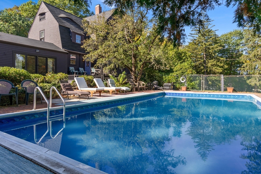 property viewer photo 37