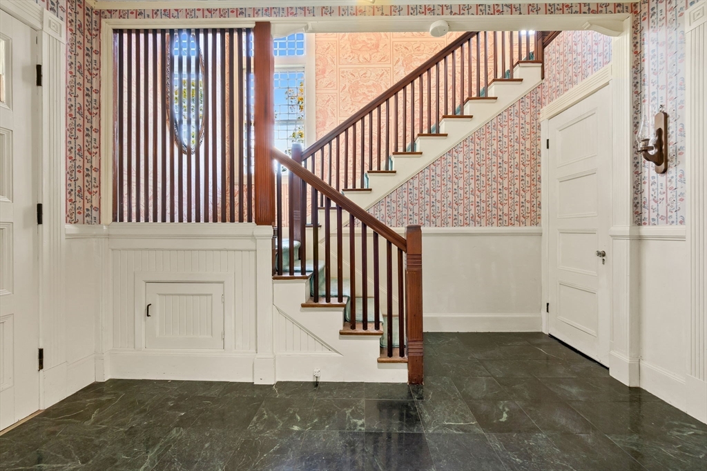 property viewer photo 6