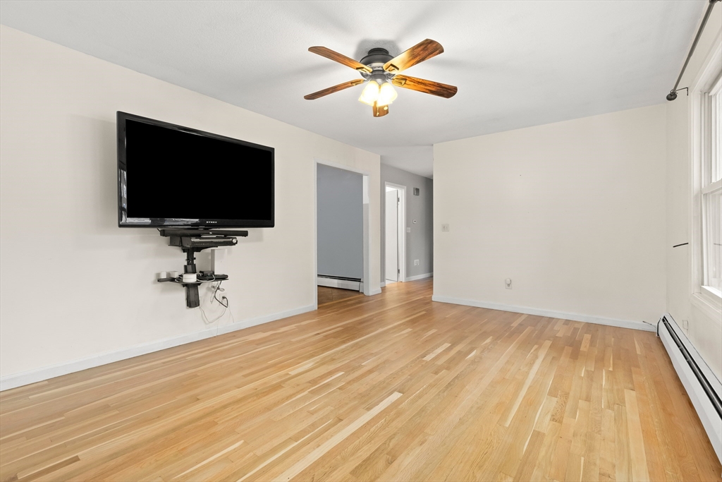 property viewer photo 4