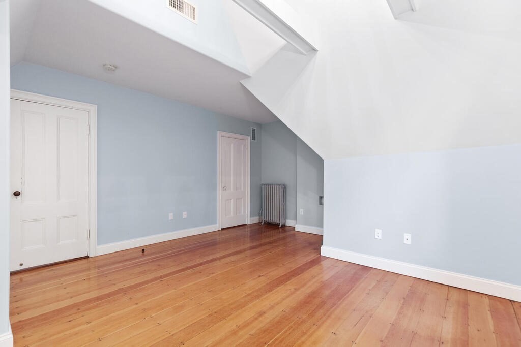 property viewer photo 16